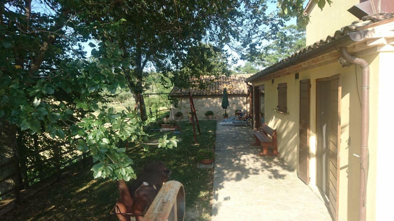 Agriturismo "Le Piagge" Castelplanio Kültér fotó